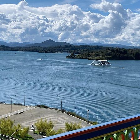 Apartamentos San Jose Vistal Al Lago, Cerca Del Parque. Guatape. Extérieur photo