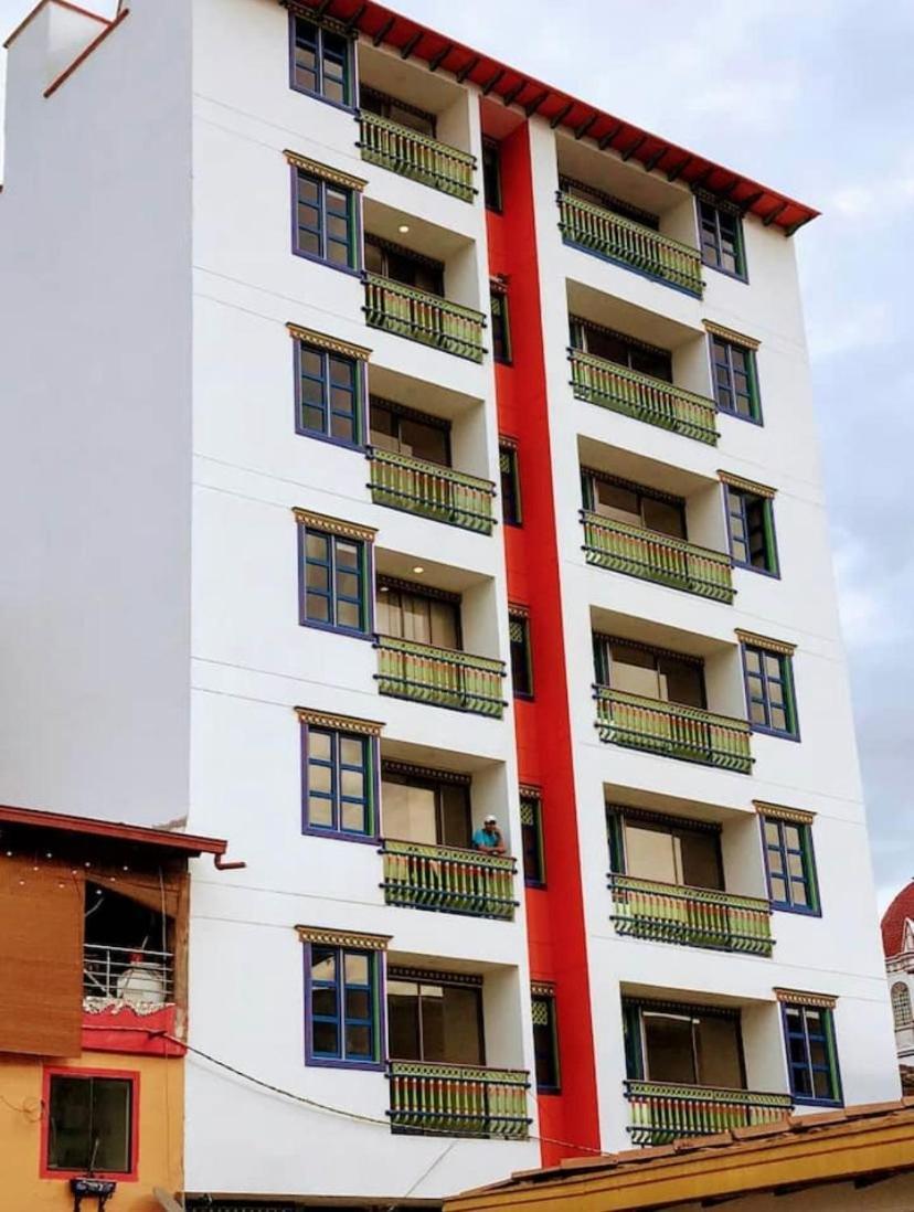 Apartamentos San Jose Vistal Al Lago, Cerca Del Parque. Guatape. Extérieur photo