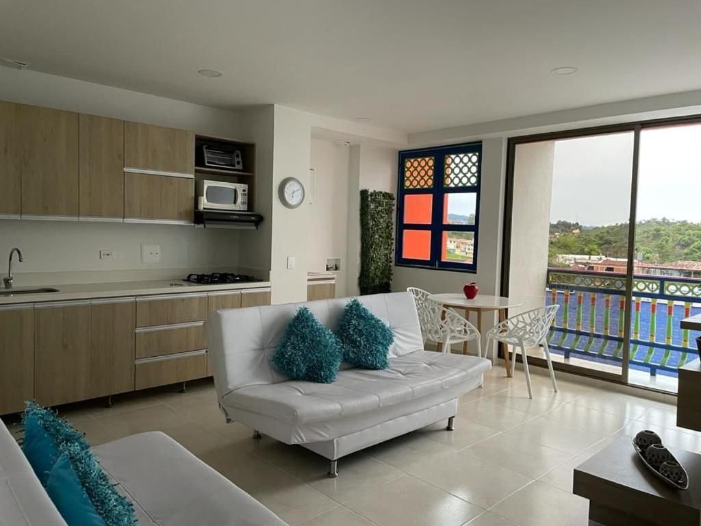 Apartamentos San Jose Vistal Al Lago, Cerca Del Parque. Guatape. Extérieur photo